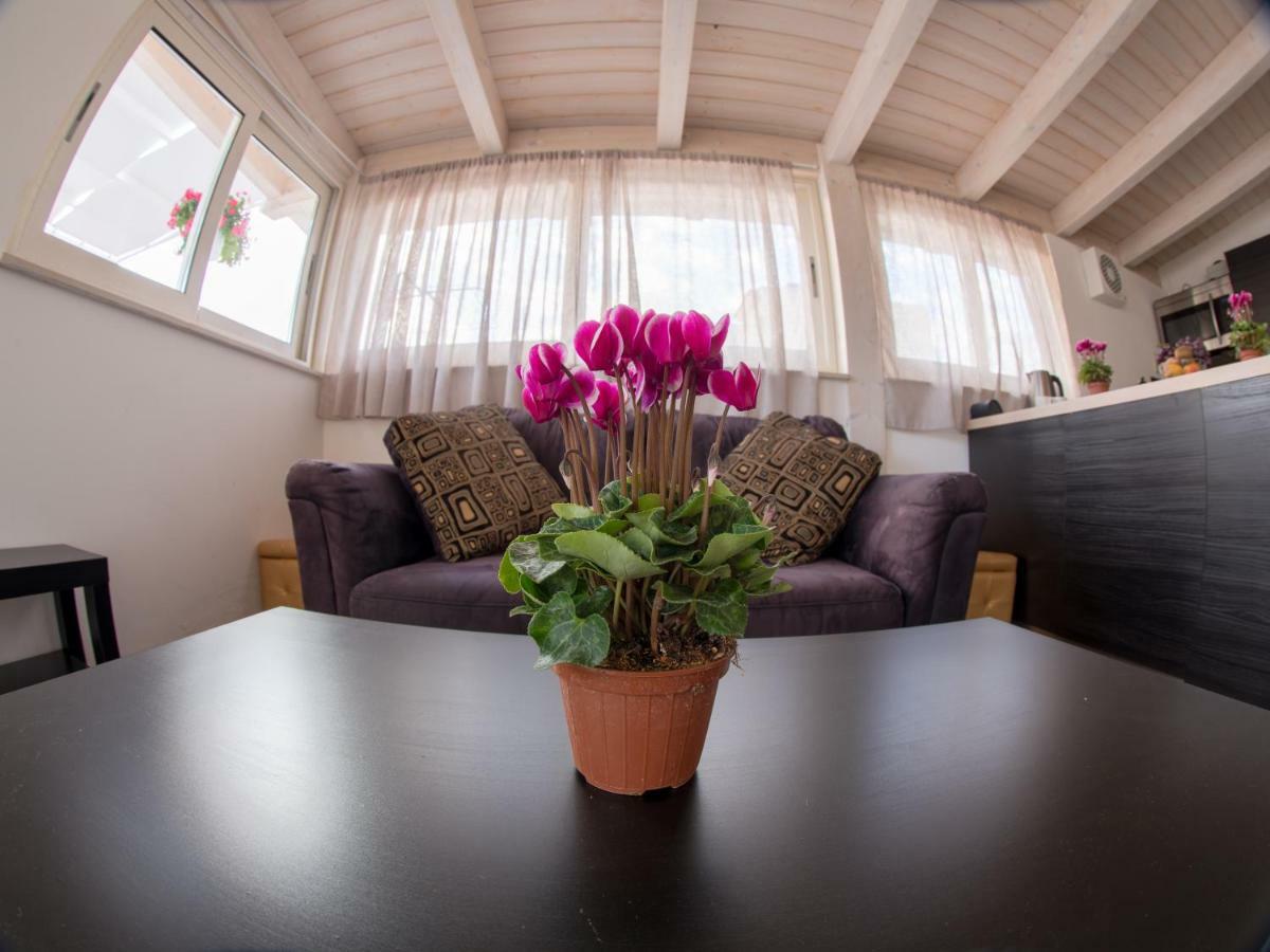 Le Amiche 2 Apartment Marina di Ragusa Ngoại thất bức ảnh