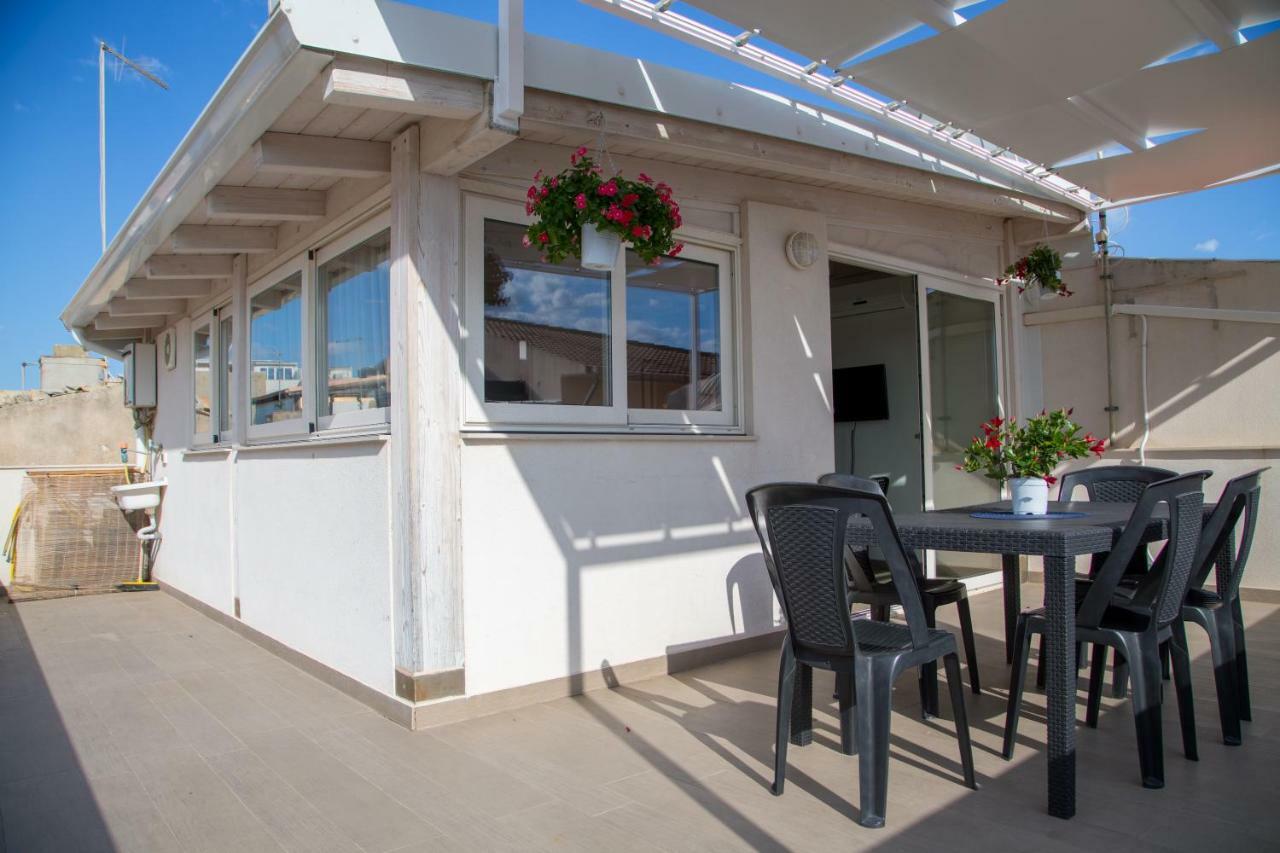 Le Amiche 2 Apartment Marina di Ragusa Ngoại thất bức ảnh
